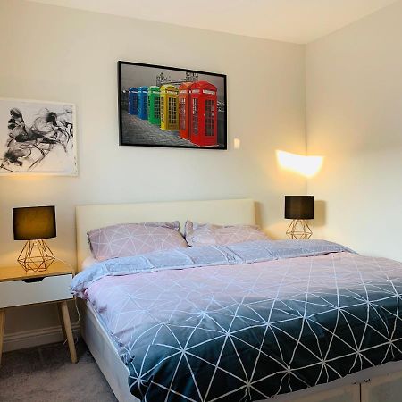 Alpha, Private Double Room, City Centre, Free Parking, Sittingbourne, Kent 外观 照片