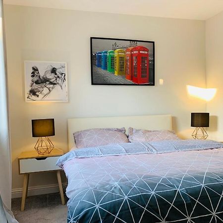 Alpha, Private Double Room, City Centre, Free Parking, Sittingbourne, Kent 外观 照片